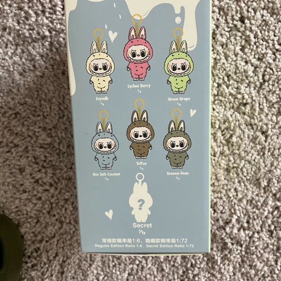 POP MART Labubu - The Monsters - Exciting Macaron GREEN GRAPE Face Plush - Picture 7 of 7